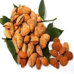 بادام خطر بروز بیماری های قلبی و عروقی را کاهش می دهد