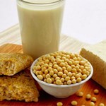 چرا مصرف طولانی مدت فرآورده های سویا بروز سرطان پستان را کاهش می دهد؟