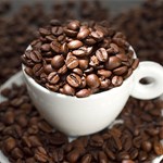 کافئین از خستگی چشم در ورزش های شدید جلوگیری می کند.