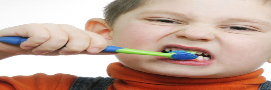 مراقبت از دندان‌های کودکان‌